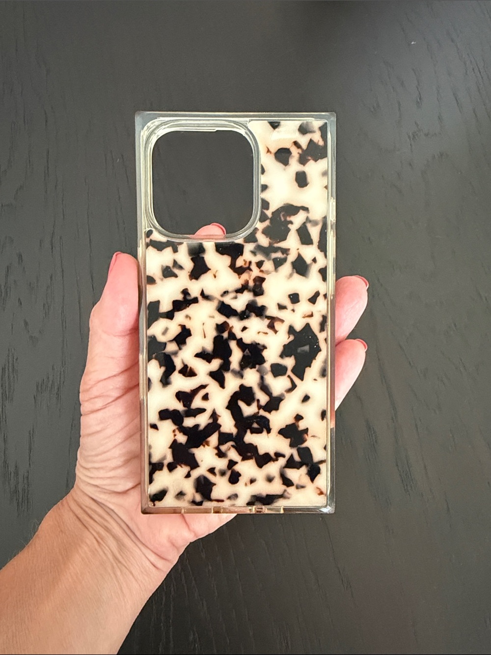 Flaunt blonde Tortoiseshell iPhone 16Pro case